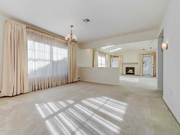 3rd image of 1932 Quimby Ct