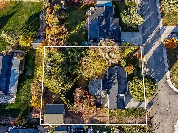 3rd image of 11701 W Peconic Dr