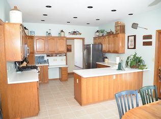 N6920 Northwood Dr, Elkhorn, WI