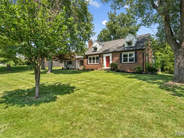 4643 Theiss Rd, Saint Louis, MO 63128