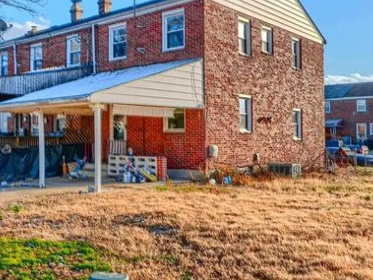 8142 Del Haven Rd — Photo 2