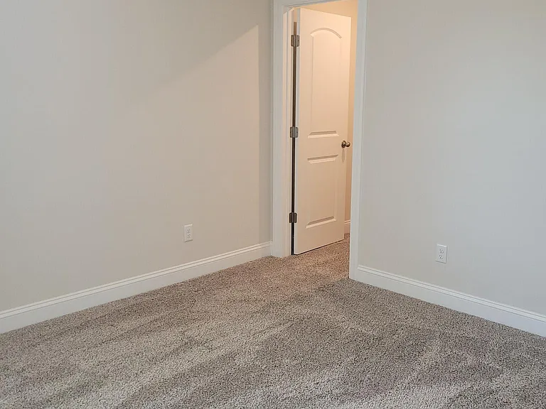 221 River Rd — Photo 24