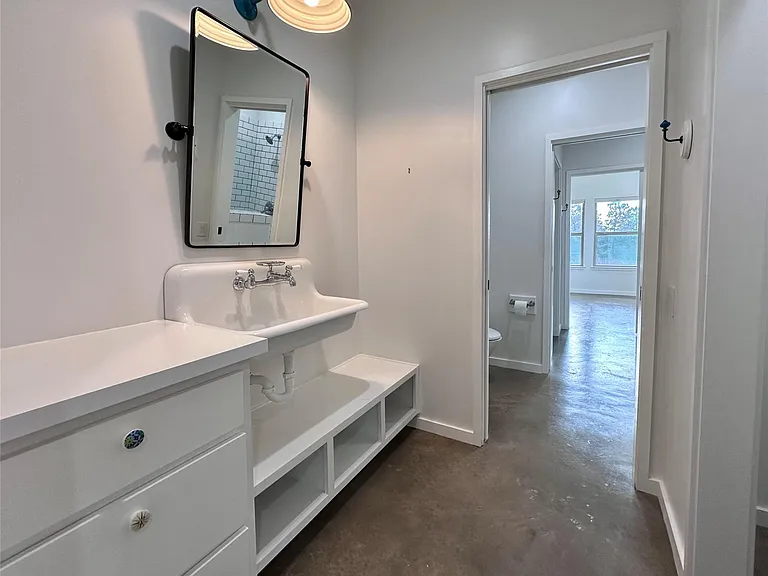 137 Mulberry Ln — Photo 34