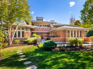 908 Julian Ct, Naperville, IL 60540