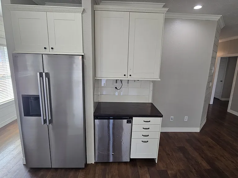 414 Manor Ave — Photo 15