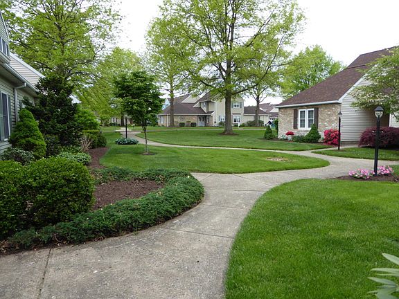 5th image of 408 Wyndham Ct