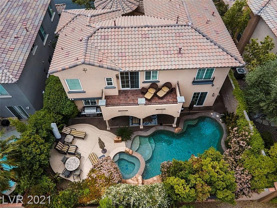 1st image of 866 Loma Bonita Pl