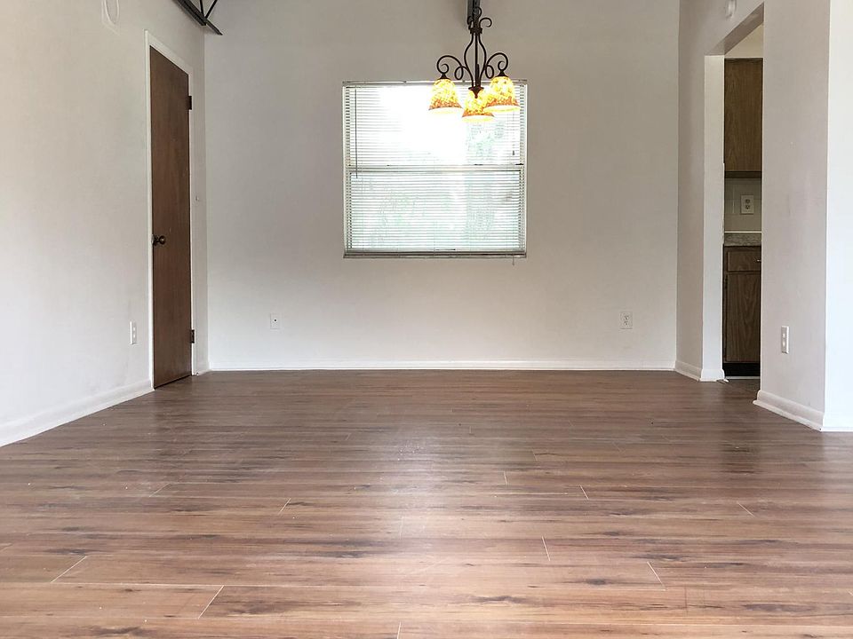 1st image of 2304 W Gray St APT A