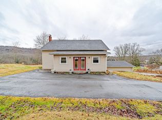 1558 Piedmont Rd, Somerset, PA 15501