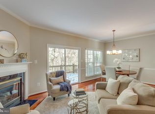 12094 Antler Ct, Fairfax, VA 22030