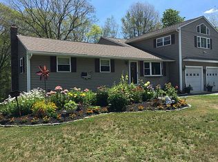 1065 Wallum Lake Rd, Pascoag, RI 02859