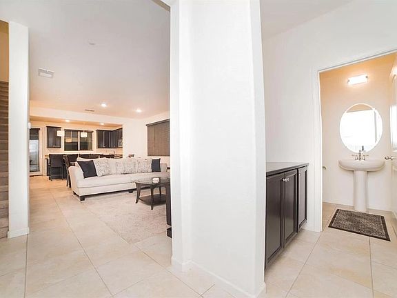 4th image of 1088 Arrington Dr
