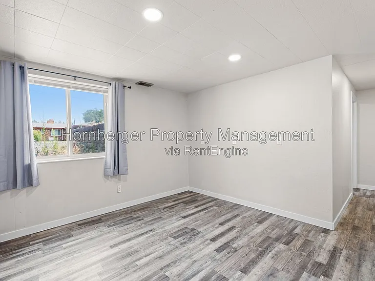 9717 N Stevens St — Photo 17