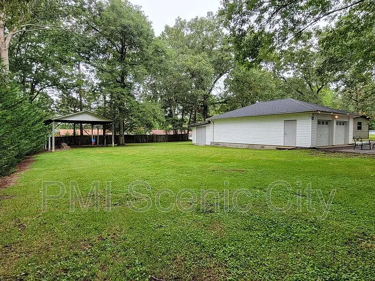 709 James Ave — Photo 32