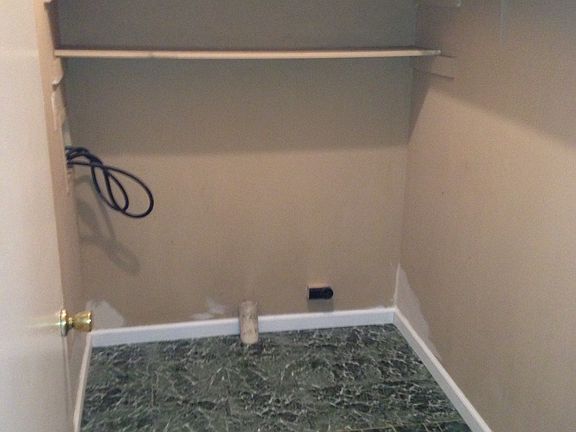 Separate Laundry w/ hook ups