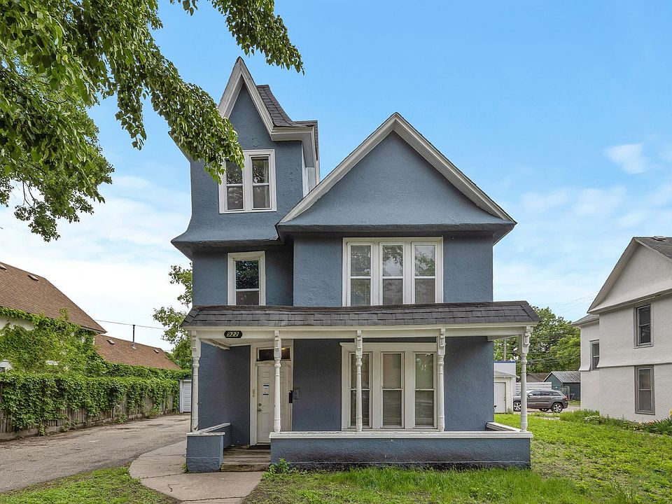 1st image of 922 18 1/2 Ave NE #2A