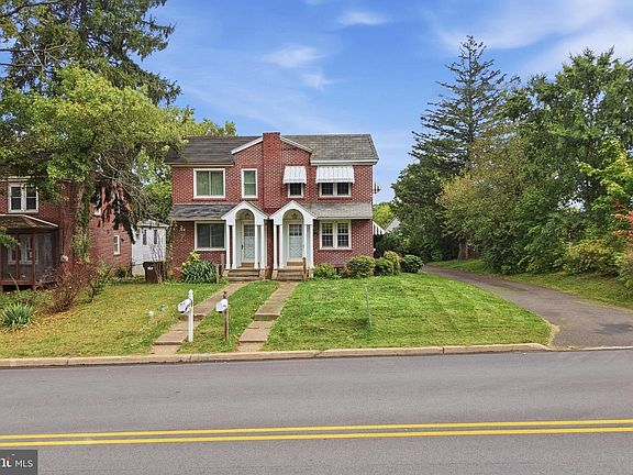 3rd image of 2715 Cowpath Rd