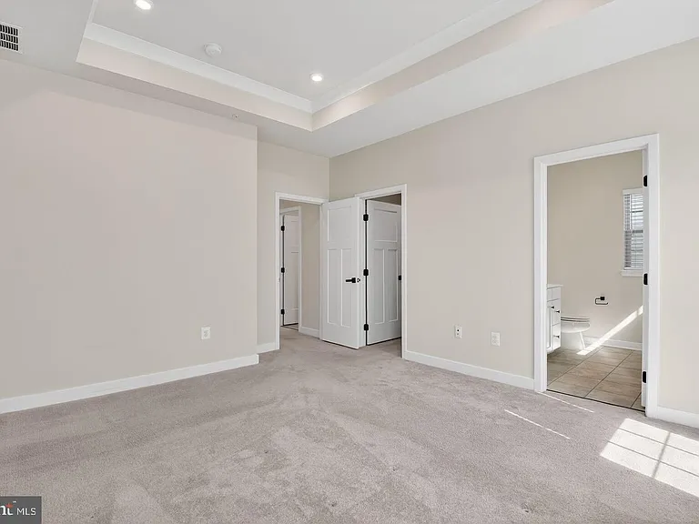 19753 Green Village Dr — Photo 17