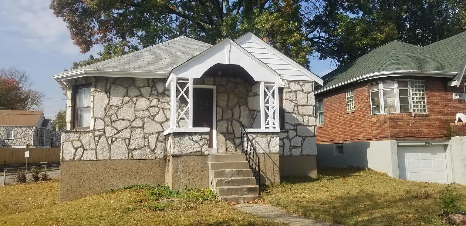 3201 Gary Dr photo 1