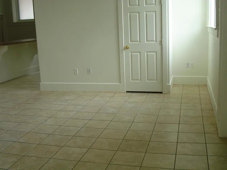 14 E Market St #12 — Photo 6
