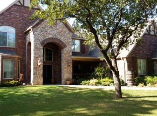 102 Timber Creek Dr, Lawton, OK 73507