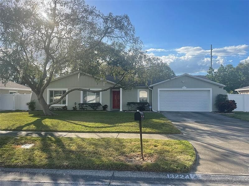 1st image of 13224 Moran Dr