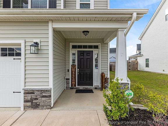 4th image of 5217 Whirlaway Ln