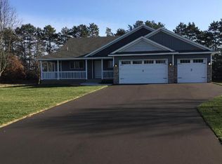 20559 Ivywood St NW, Oak Grove, MN 55011