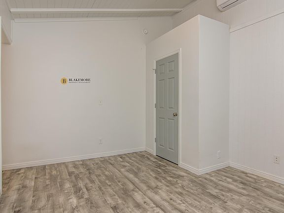 4th image of 2570 E 3300 S APT 5