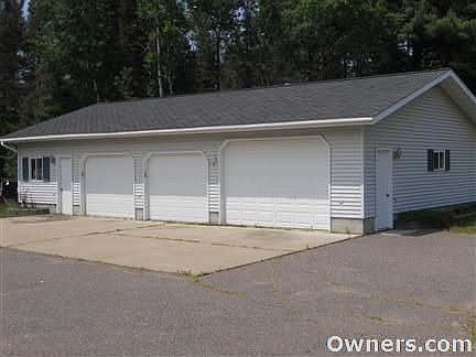 Detached Garage