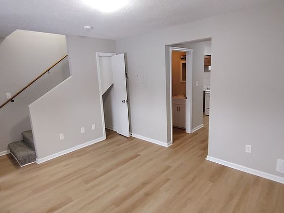 2nd image of 31 Hurley St APT 13