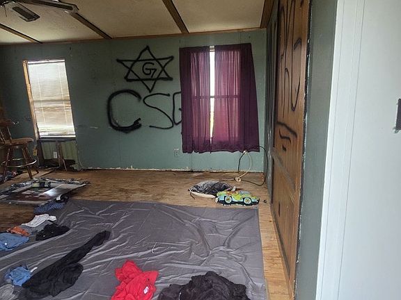 4th image of 125 Dogwood St #73