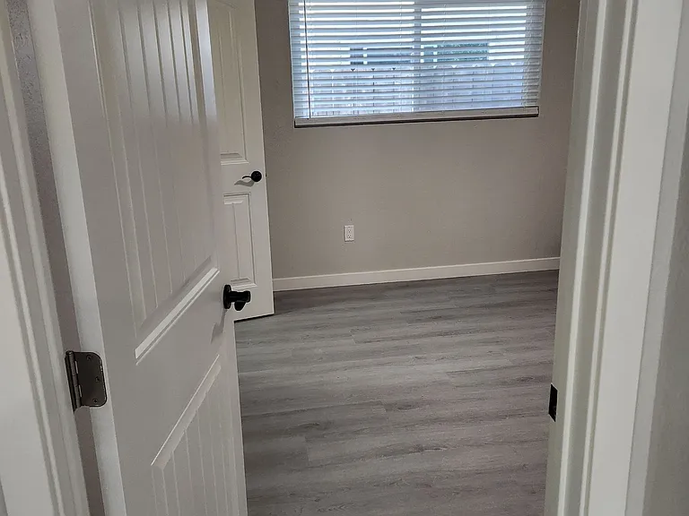 4367 Wilson Ave #3 — Photo 7