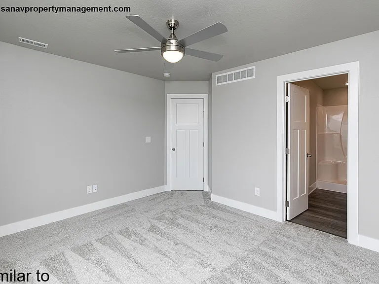 3901 NE 6th St — Photo 17