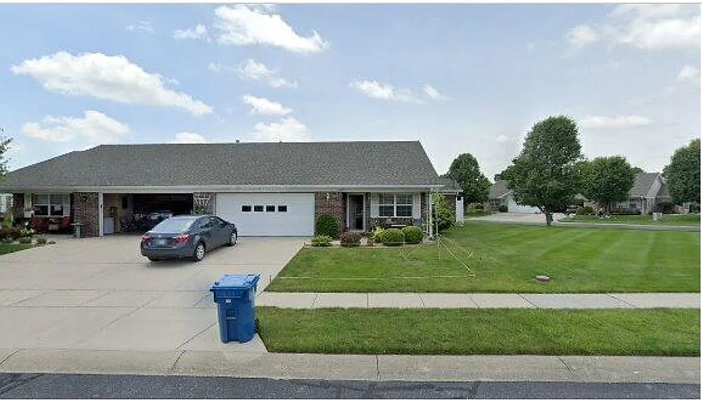 8114 Bentley Farms Pl photo 1