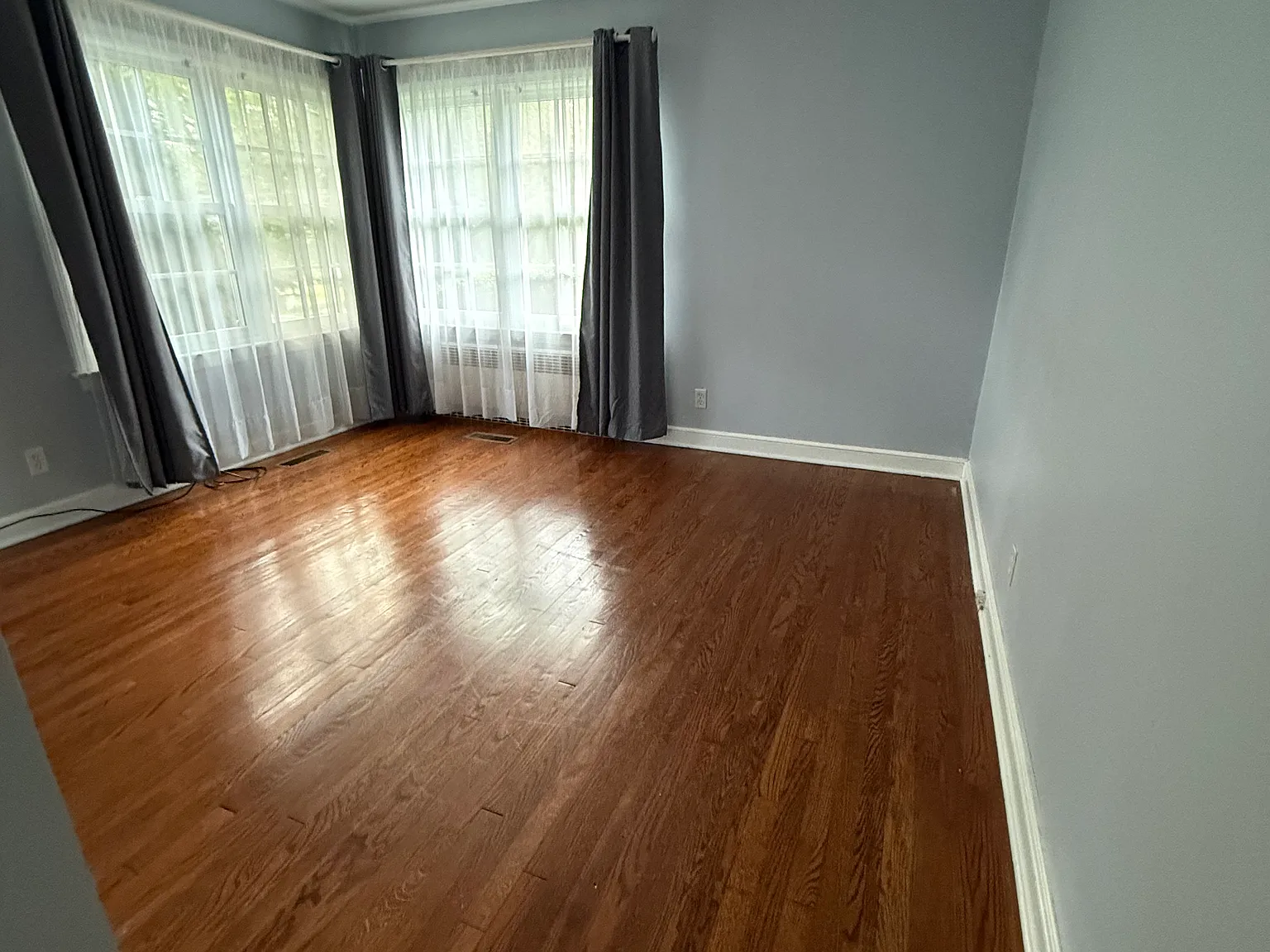 1 bed, 750 sqft, $3,200 — Photo 2