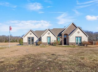 1124 Lester Burt Rd, Farmersville, TX 75442