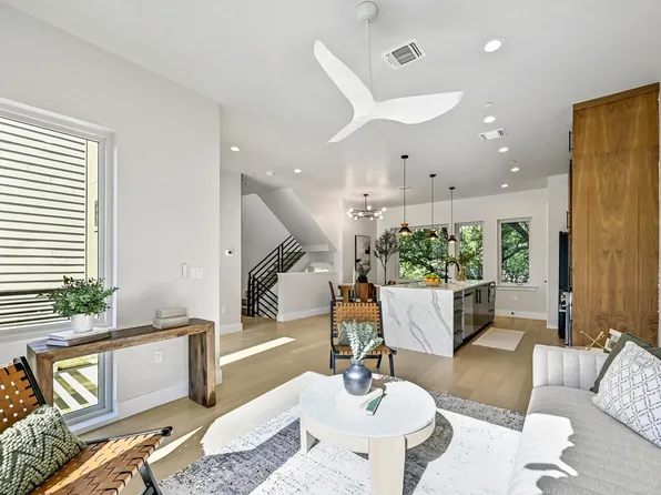 100 W Odell St #3, Austin, TX 78752