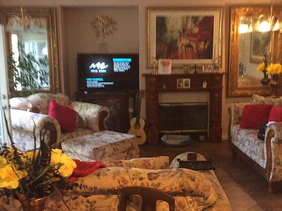 3rd image of 1346 Sherman Ct