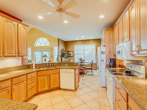 5th image of 7268 Kayla Beth Ct