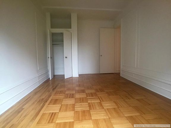 4th image of 517 W 113th St APT 53