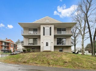 420 E Woodland Ave #3D, Springfield, PA 19064