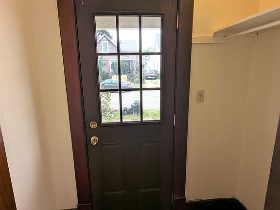 2nd image of 2709 Liberty St