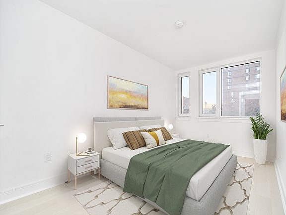 5th image of 306 W 142nd St #5C