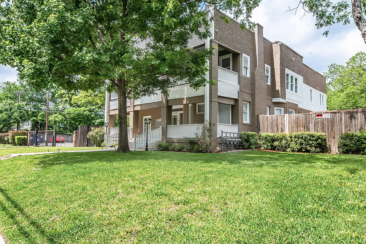 Building Photo - 4719 Junius St #1