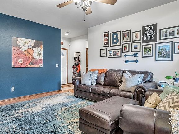 5th image of 4105 Western Heights Ave