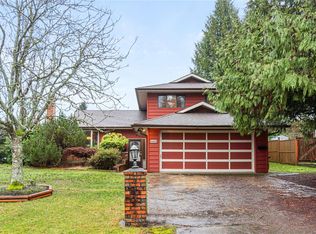 666 Tamarack Dr, Qualicum Beach, BC V9K1A8