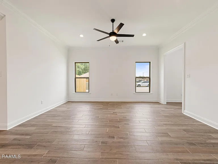 300 Ethereal St — Photo 11
