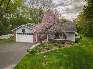 W307N6402 Shore Acres Rd, Hartland, WI 53029