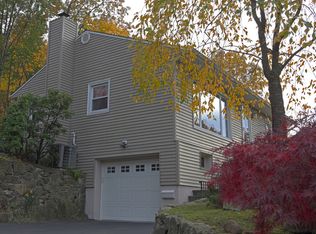 24 Chadwick Rd, White Plains, NY 10604